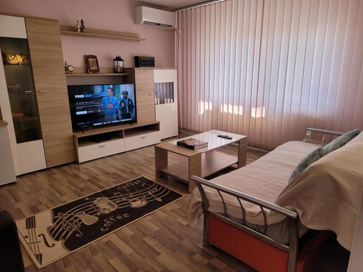 Quiet, Relaxing, Family Friendly Apartment Bucharest Exterior photo