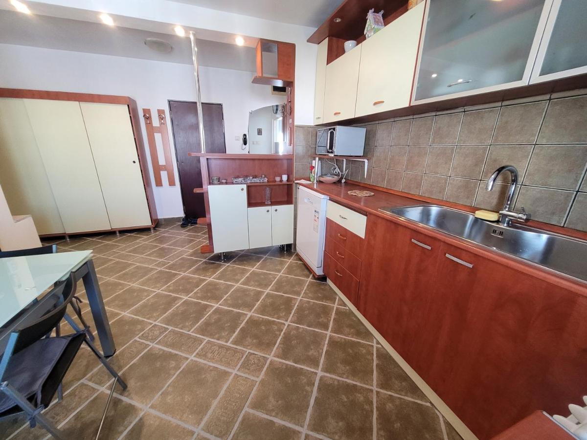 Quiet, Relaxing, Family Friendly Apartment Bucharest Exterior photo